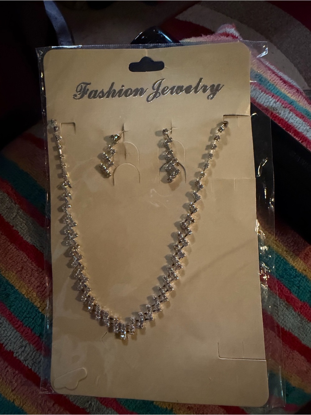 Fashion Jewelry Silver Crystal Collar Necklace with Matching Earrings